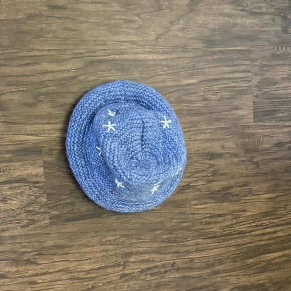 Free People Daisy Blue Knitted bucket Hat - Picture 11 of 14